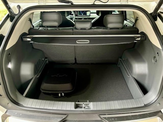 Vehicle image 37 Vehicle image 37