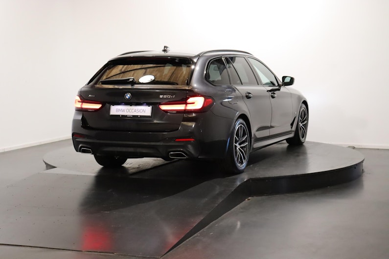 Vehicle image BMW 5 SERIES