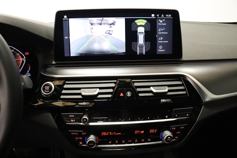 Vehicle image BMW 5 SERIES