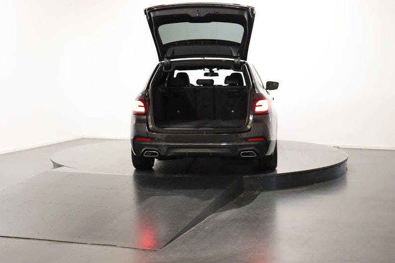 Vehicle image BMW 5 SERIES