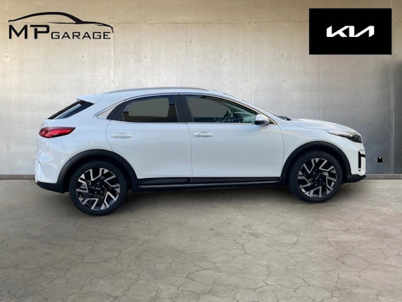 Vehicle image 3 Vehicle image 3