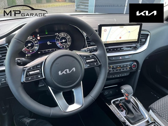 Vehicle image 8 Vehicle image 8