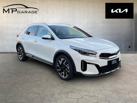 Vehicle image 2 Vehicle image 2