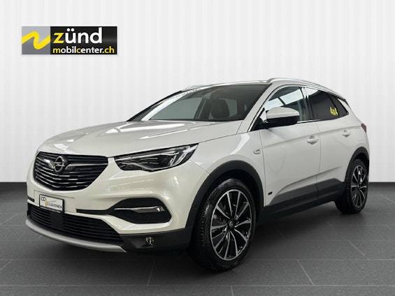 First vehicle image