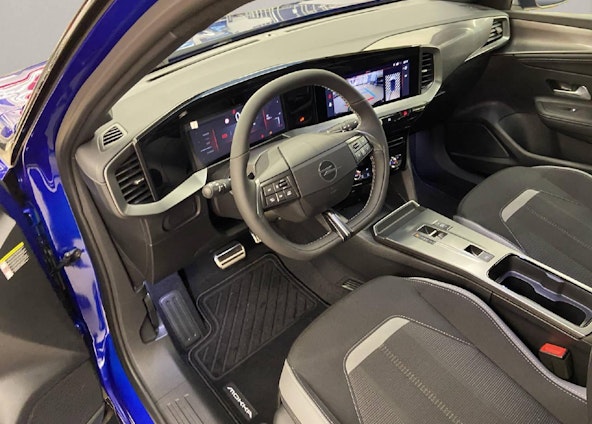 Vehicle image 12 Vehicle image 12