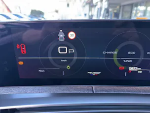 Peugeot 5008 1.2 Hybrid GT