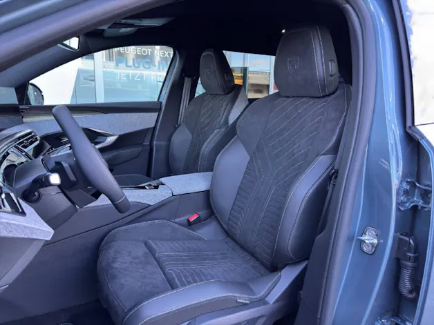 Peugeot 5008 1.2 Hybrid GT