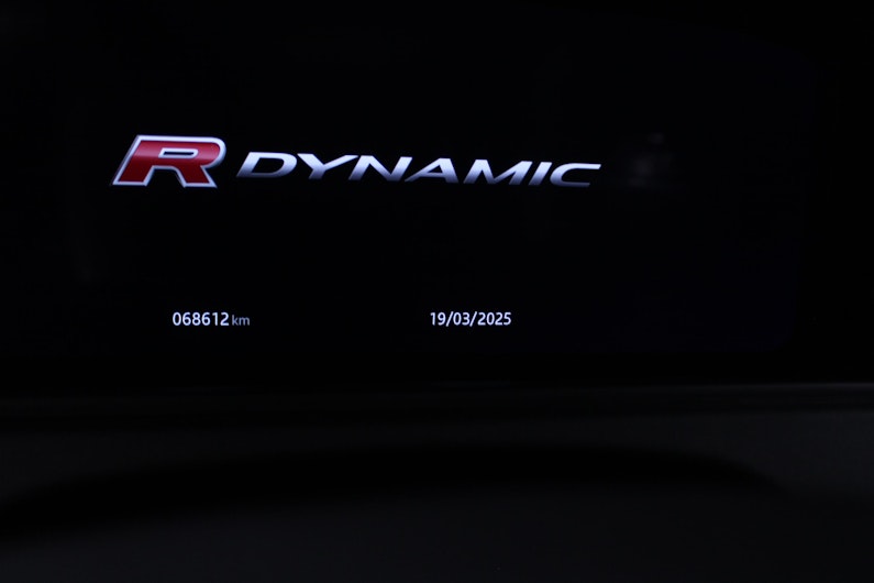 Vehicle image LAND ROVER RANGE ROVER VELAR