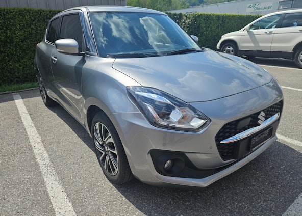 First vehicle image First vehicle image