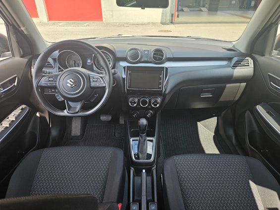 Vehicle image 8 Vehicle image 8