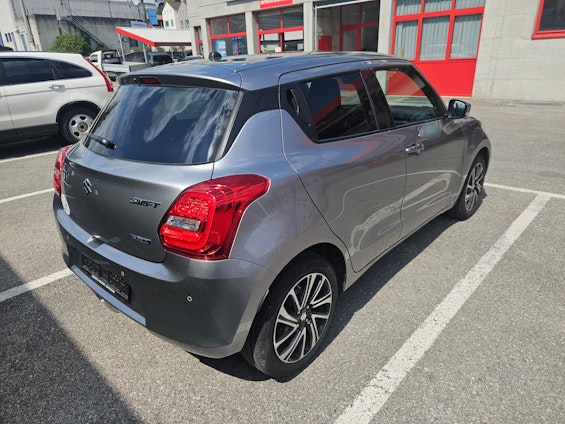 Vehicle image 6 Vehicle image 6