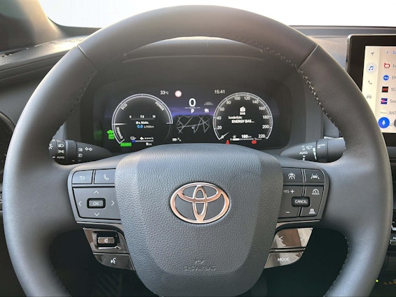 Vehicle image 15 Vehicle image 15