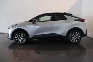Vehicle image TOYOTA C-HR 2.0 PHEV Swiss Edition