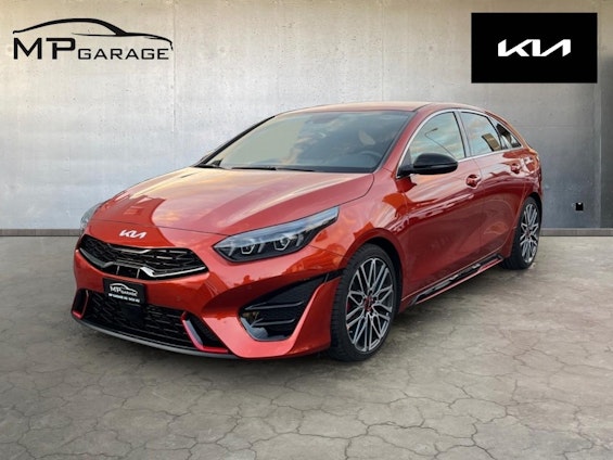 First vehicle image