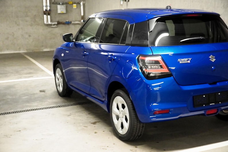 Vehicle image SUZUKI SWIFT