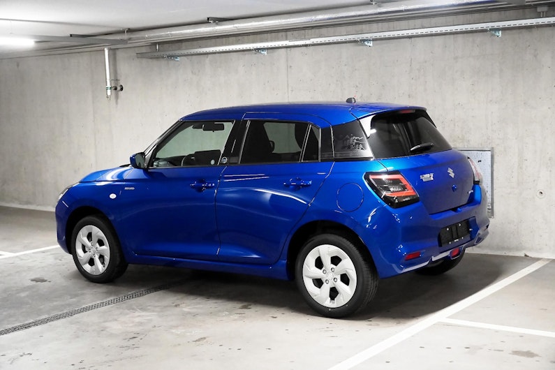 Vehicle image SUZUKI SWIFT