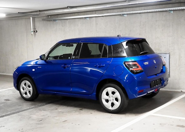 Vehicle image 6 Vehicle image 6