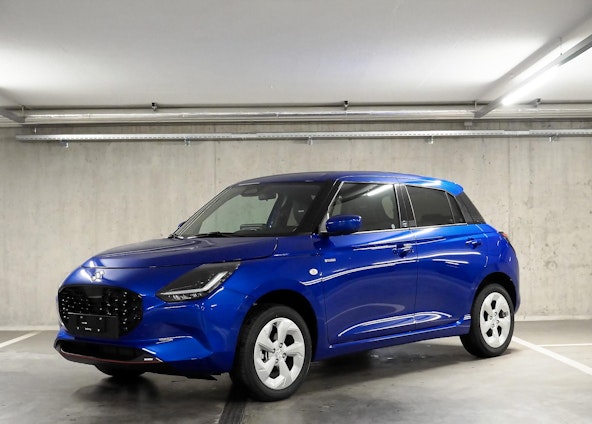 First vehicle image First vehicle image