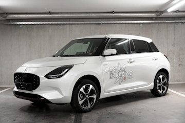 Vehicle image SUZUKI SWIFT 0