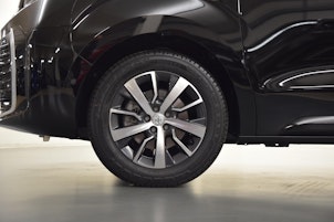 Vehicle image TOYOTA PROACE Verso L1 2.0 D Trend