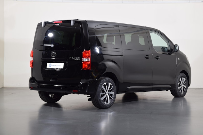 Vehicle image TOYOTA PROACE VERSO