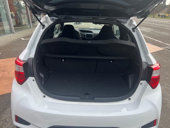 Vehicle image 41