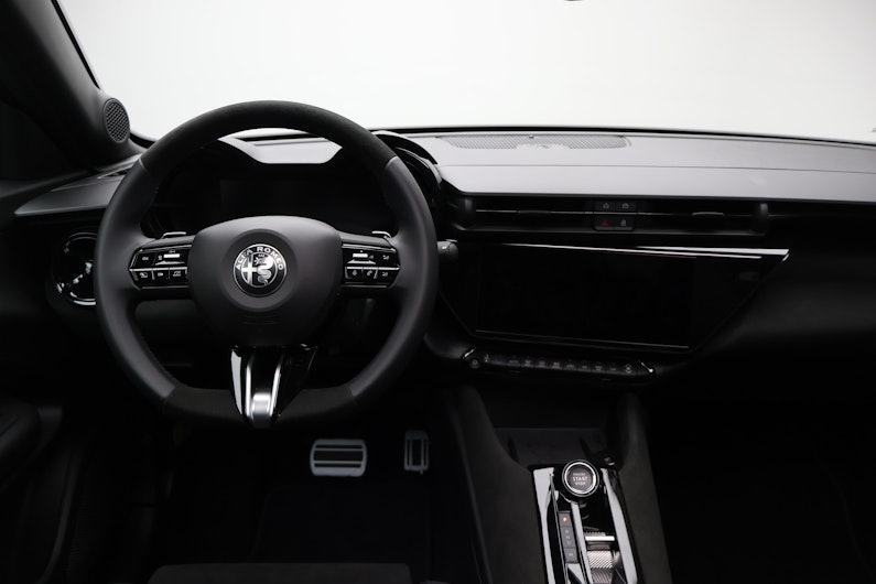 Vehicle image ALFA ROMEO JUNIOR