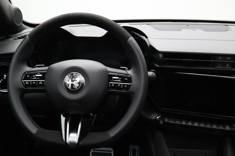 Vehicle image ALFA ROMEO JUNIOR