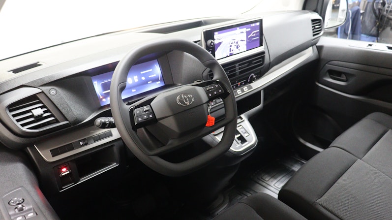 Vehicle image TOYOTA PROACE