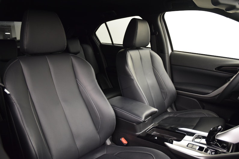 Vehicle image MITSUBISHI ECLIPSE CROSS