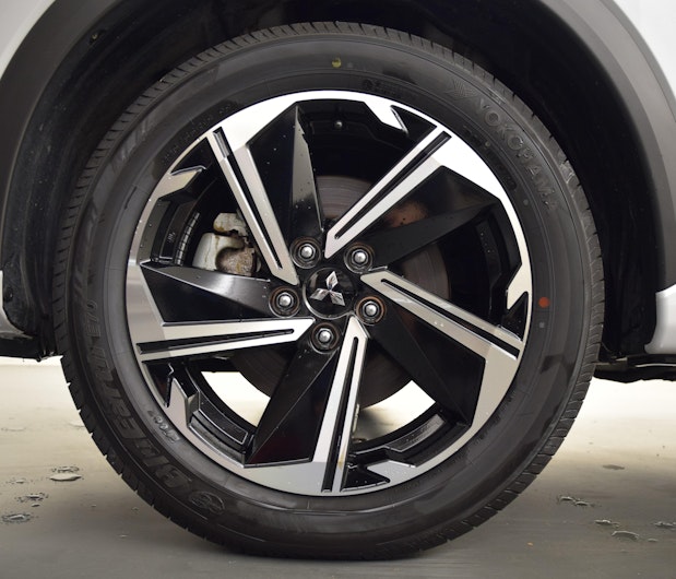 Vehicle image MITSUBISHI ECLIPSE CROSS