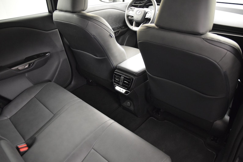 Vehicle image LEXUS RZ