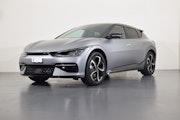 First vehicle image
