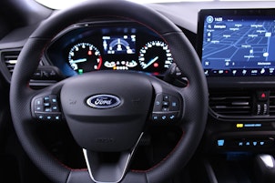 Vehicle image FORD Focus Station Wagon 1.0i EcoB Hybrid 155 ST-Line X