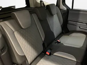 Ford Tourneo Courier 1.0 EcoBoost Titanium