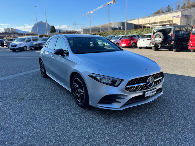 Mercedes-Benz A 200 AMG Line 4m