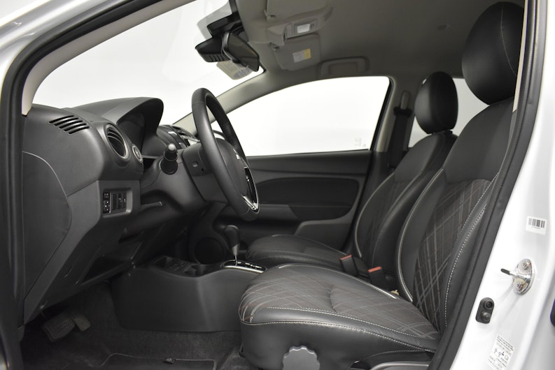 Vehicle image MITSUBISHI SPACE STAR