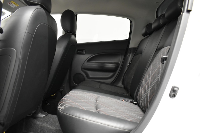 Vehicle image MITSUBISHI SPACE STAR