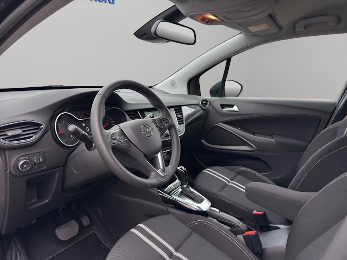 Vehicle image OPEL CROSSLAND