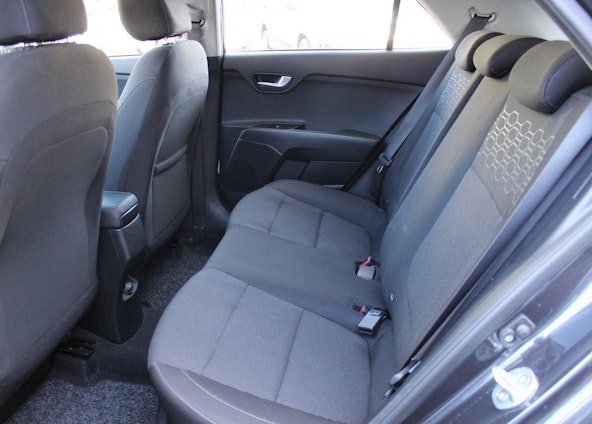 Vehicle image 16 Vehicle image 16