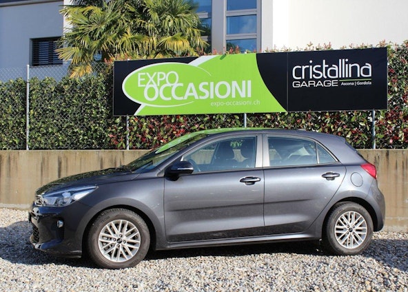 Vehicle image 10 Vehicle image 10