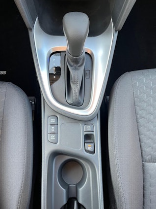 Vehicle image 13 Vehicle image 13