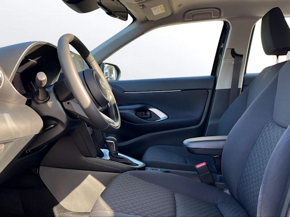 Vehicle image 8 Vehicle image 8