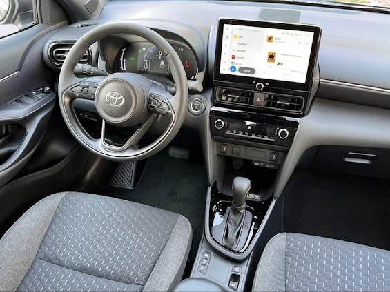 Vehicle image 9 Vehicle image 9