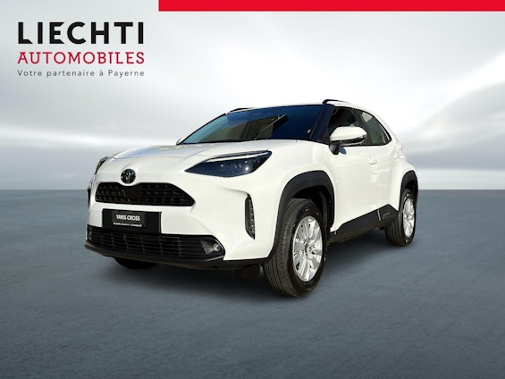 First vehicle image