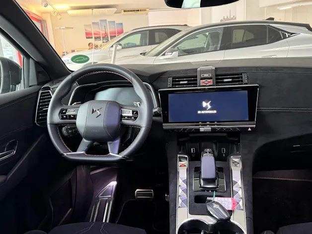 DS Automobiles 7 1.6 E-Tense Pallas