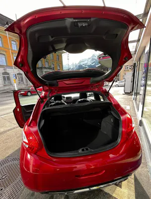 Peugeot 208 1.6 Turbo 200 GTi