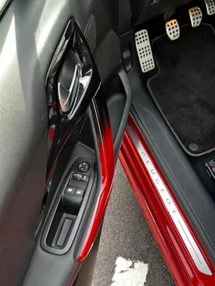 Peugeot 208 1.6 Turbo 200 GTi