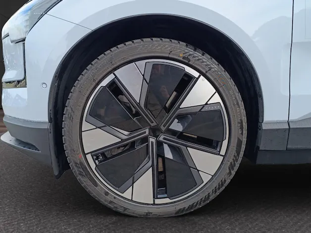 Volvo EX30 E60 Twin Ultra Performance AWD