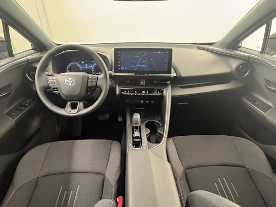 Vehicle image 6